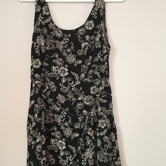 Little black summer dress - Picture 2 of 3